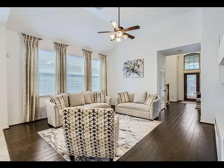 19251 N Cottonwood Green Ln — Photo 5