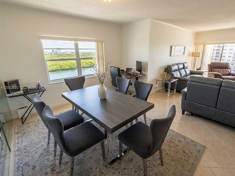 500 Bayview Dr #1421 — Photo 5