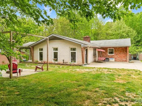 1000 Mountain View Church Rd, Zirconia, NC 28790