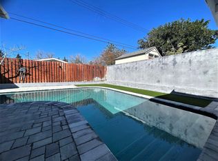 9949 Comanche Ave, Chatsworth, CA 91311