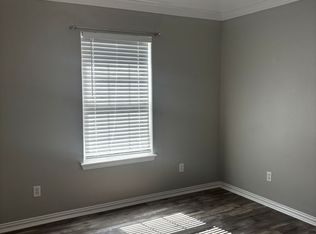 227 Greenleaf St, Huntsville, TX 77340