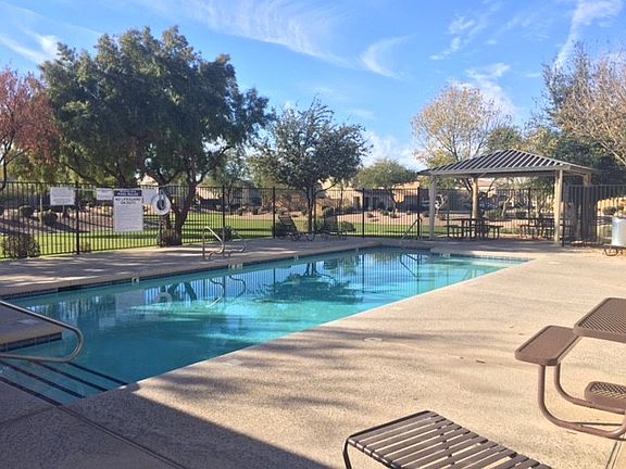 5th image of 2494 E Meadow Land Dr