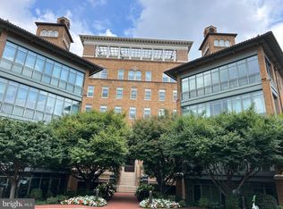 2425 L St NW APT 421, Washington, DC 20037