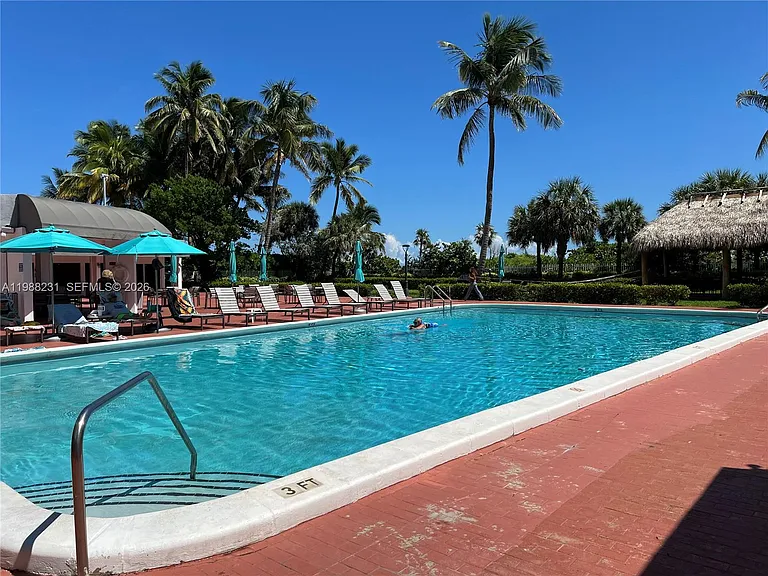 2401 Collins Ave #803 — Photo 37