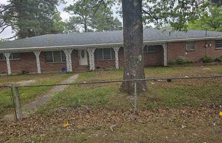 1st image of 6313 Dollarway Rd