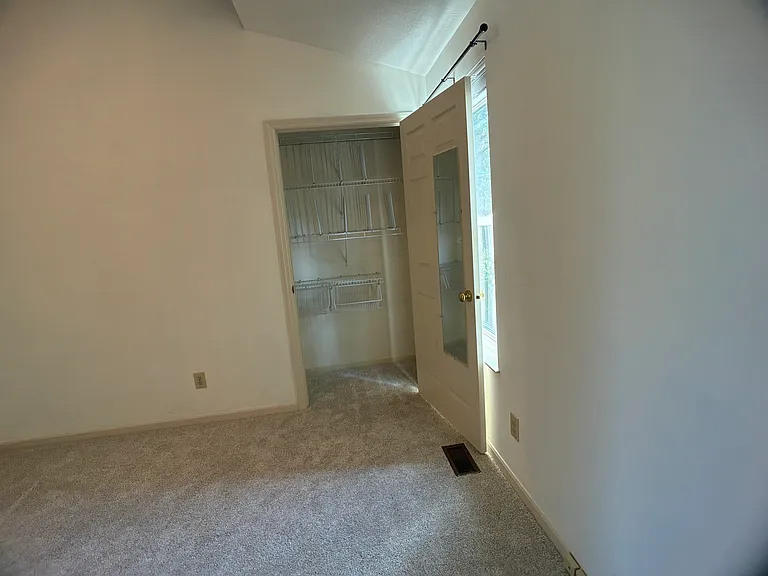 6400 Belmont Park Ct — Photo 24