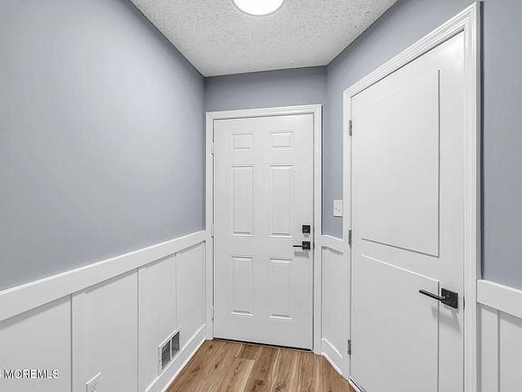 4th image of 3303 Pepperbush Court #3303