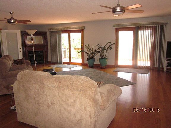 5th image of 371 Blue Heron Ln