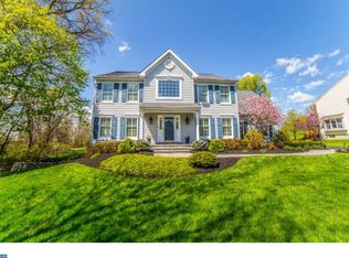 7 Steeplechase Dr, Holland, PA 18966