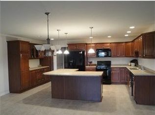 39 Nicholas Dr, Beaver, PA 15009