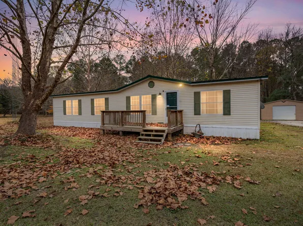 531 Vandross Rd, Moncks Corner, SC 29461