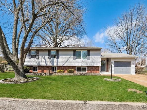 809 Brookside Dr, Arnold, MO 63010