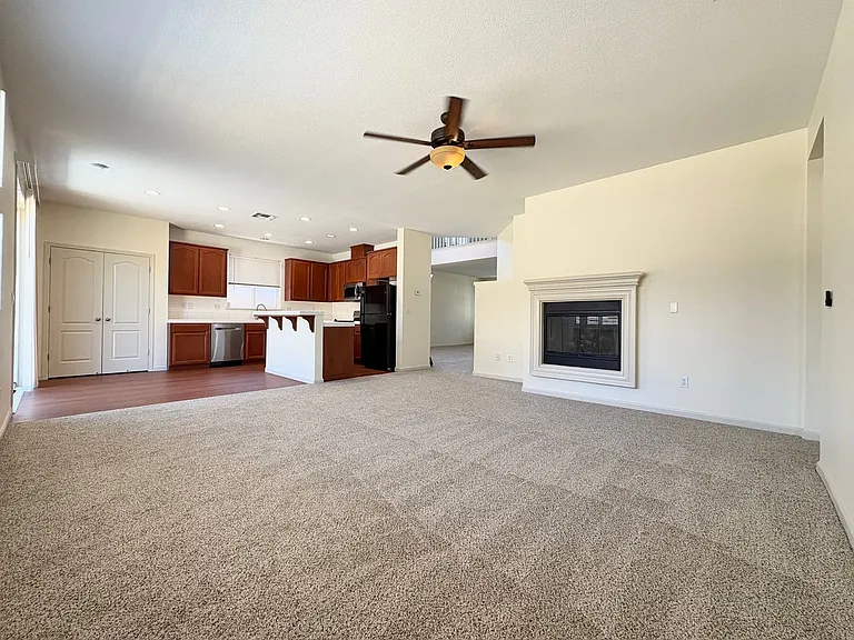 5454 Gold Creek Cir — Photo 5
