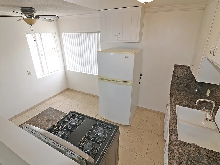 4760 Kansas St — Photo 6