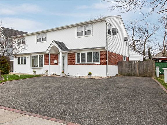 2nd image of 2543 Cypress Ave