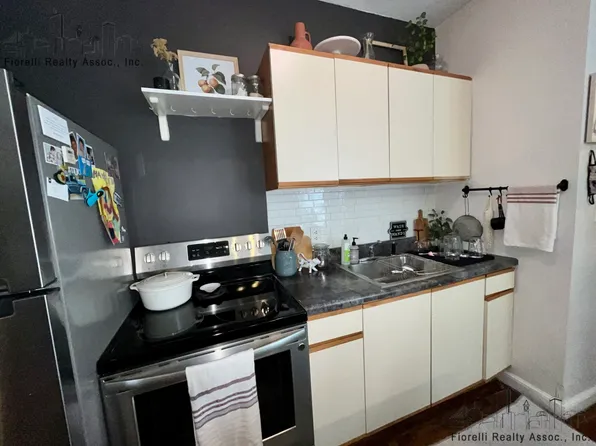 (undisclosed Address), Boston, MA 02113