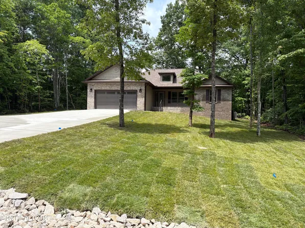 686 Westchester Dr, Fairfield Glade, TN 38558