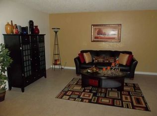 855 W Ashlan Ave APT 202, Fresno, CA 93705