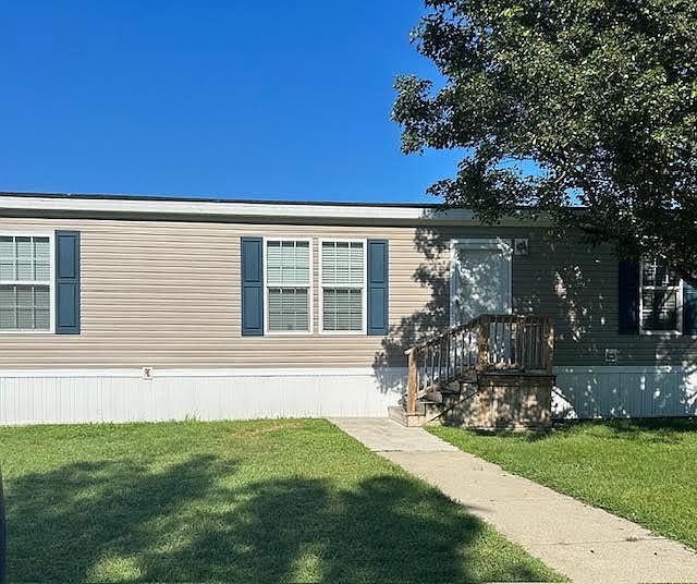 1st image of 154 Scarlet Oak Ct