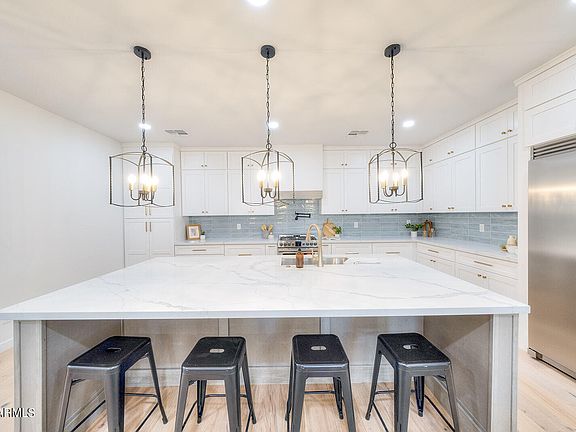 5th image of 2838 E TURNEY Avenue