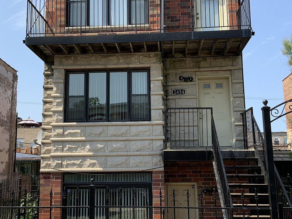 1st image of 2434 W Flournoy St APT 3