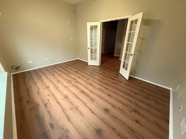 1630 Lagonda Ln — Photo 5