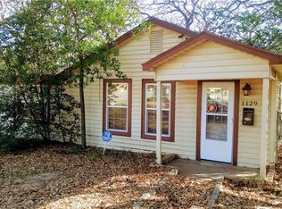 1129 N Fielder Rd, Arlington, TX 76012