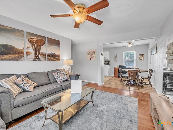 2nd image of 701 Park Ave
