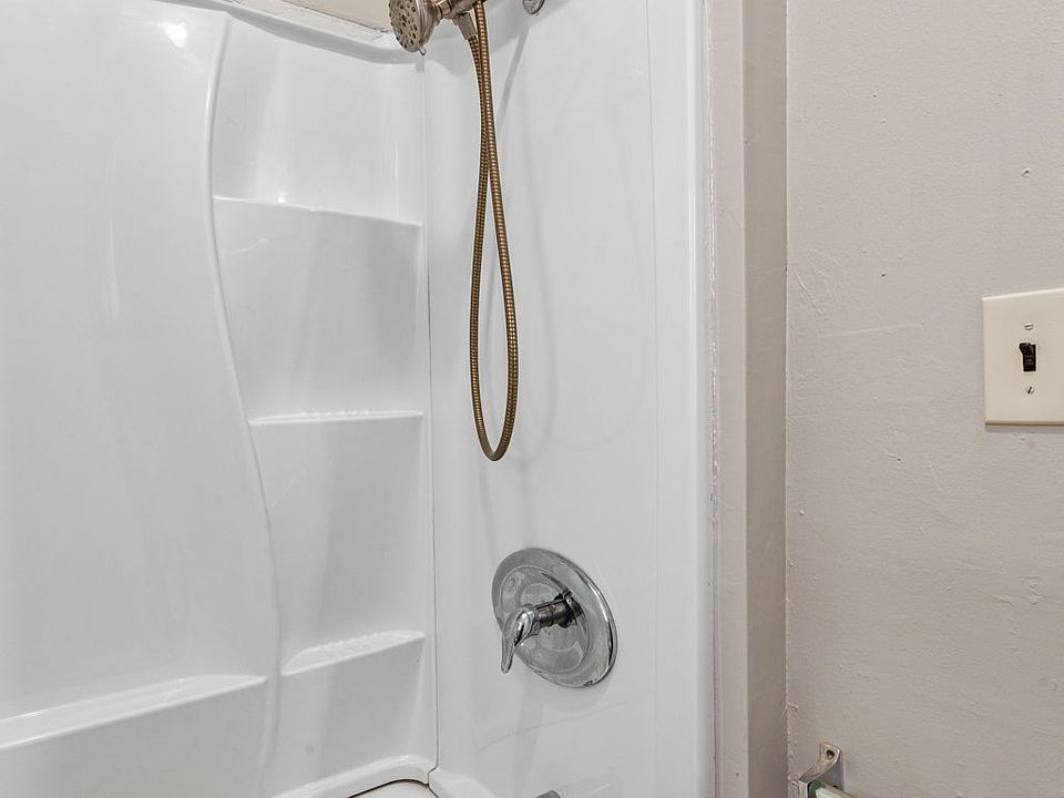 1st image of 3143 Portis Ave #2F