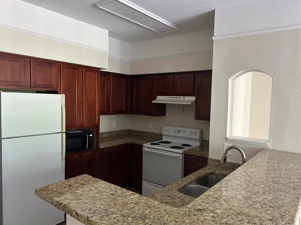 2801 Chancellorsville Dr APT 126, Tallahassee, FL 32312