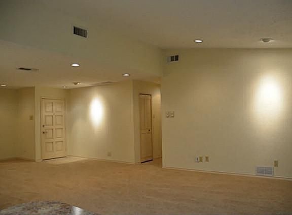 3rd image of 1823 Chamberlain Dr