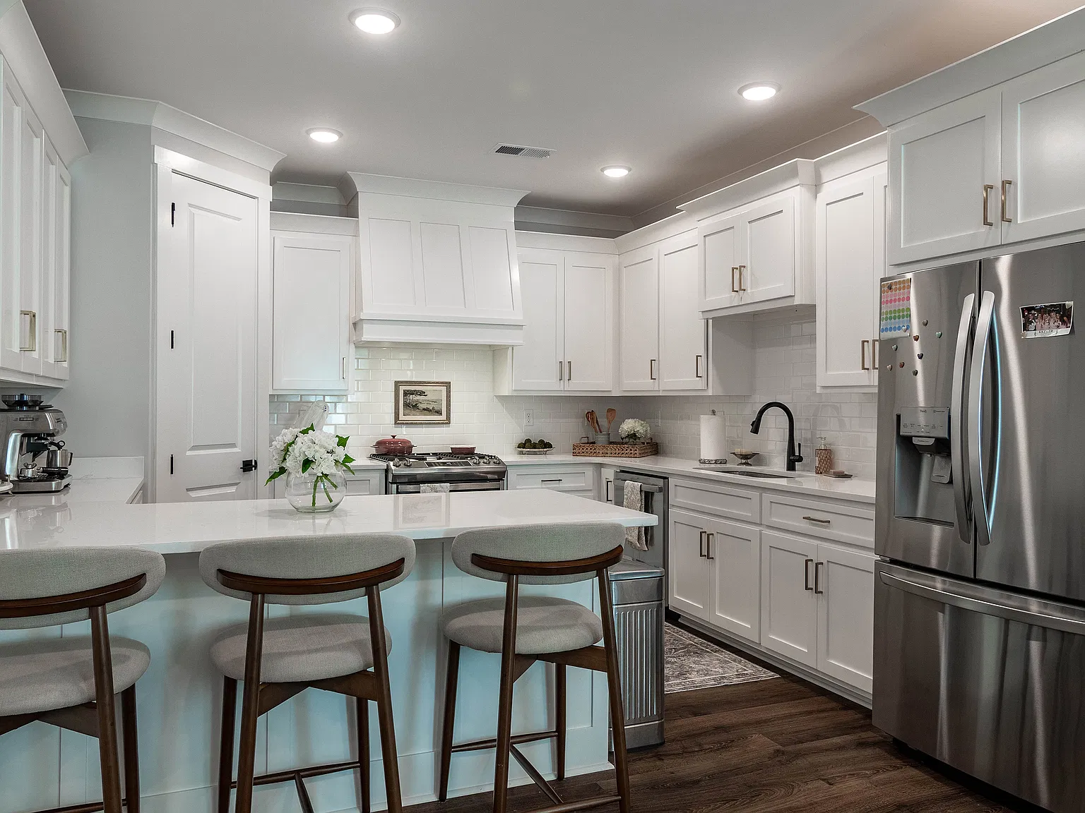 3 bed, 3.5 bath, 1923 sqft, $3,600 — Photo 3