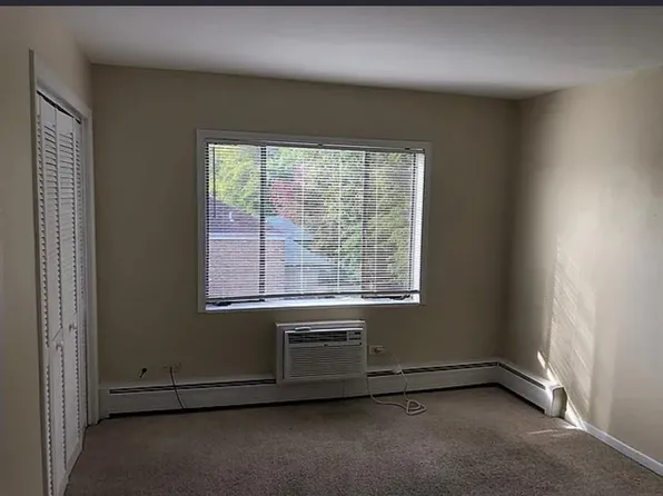 3453 W Bryn Mawr Ave #2B, Chicago, IL 60659