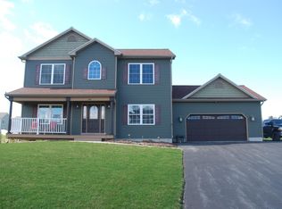 390 Harbor View Dr, Saint Albans Bay, VT 05478