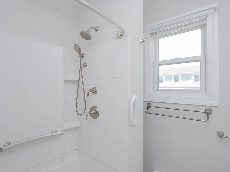 40 Draper Ave — Photo 18