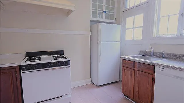 7801 Hampson St #C — Photo 6