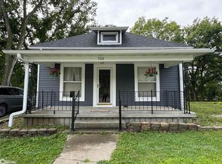 702 W Maple St, Centerville, IA 52544