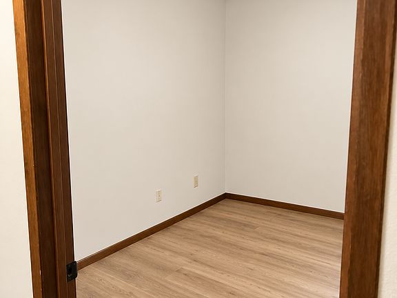 5th image of 506 Ring Rd #2