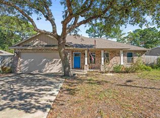 1762 Kell Rd, Gulf Breeze, FL 32563