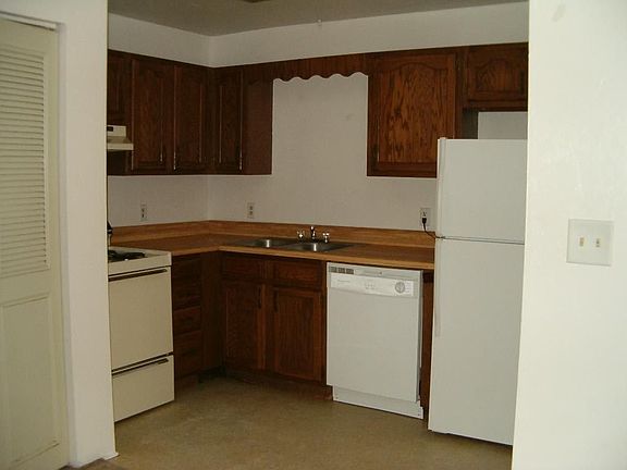 2nd image of 2415 NW 57th Pl
