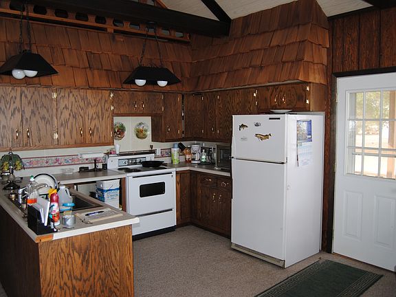3rd image of 35624 Hoffman Beach Dr