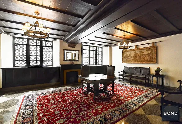 Rented by Bond New York | media 20