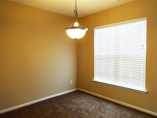 578 English Oak Cir — Photo 4