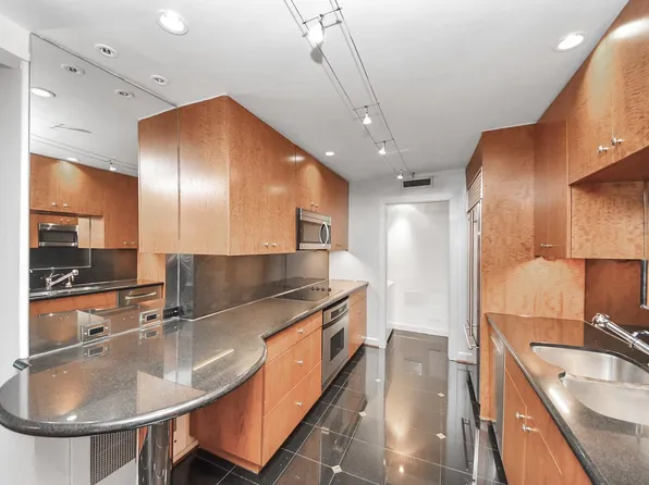 5050 Ambassador Way APT 306, Houston, TX 77056