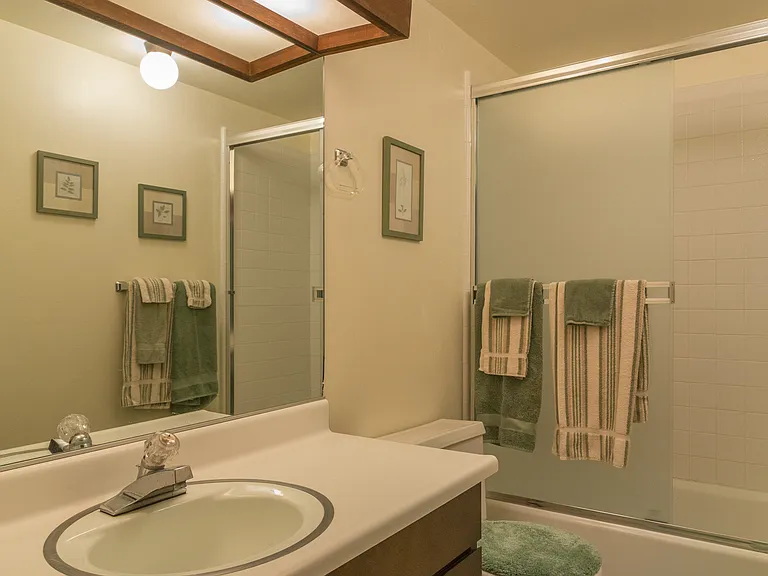 2755 N Lake Blvd #99 — Photo 12