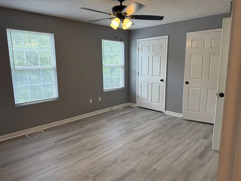 1111 Northridge Dr — Photo 11