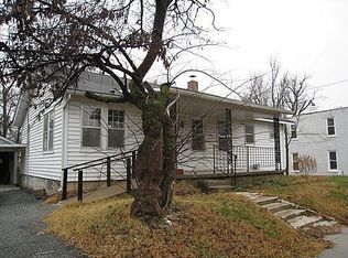 910 W Calhoun St, Springfield, MO 65802