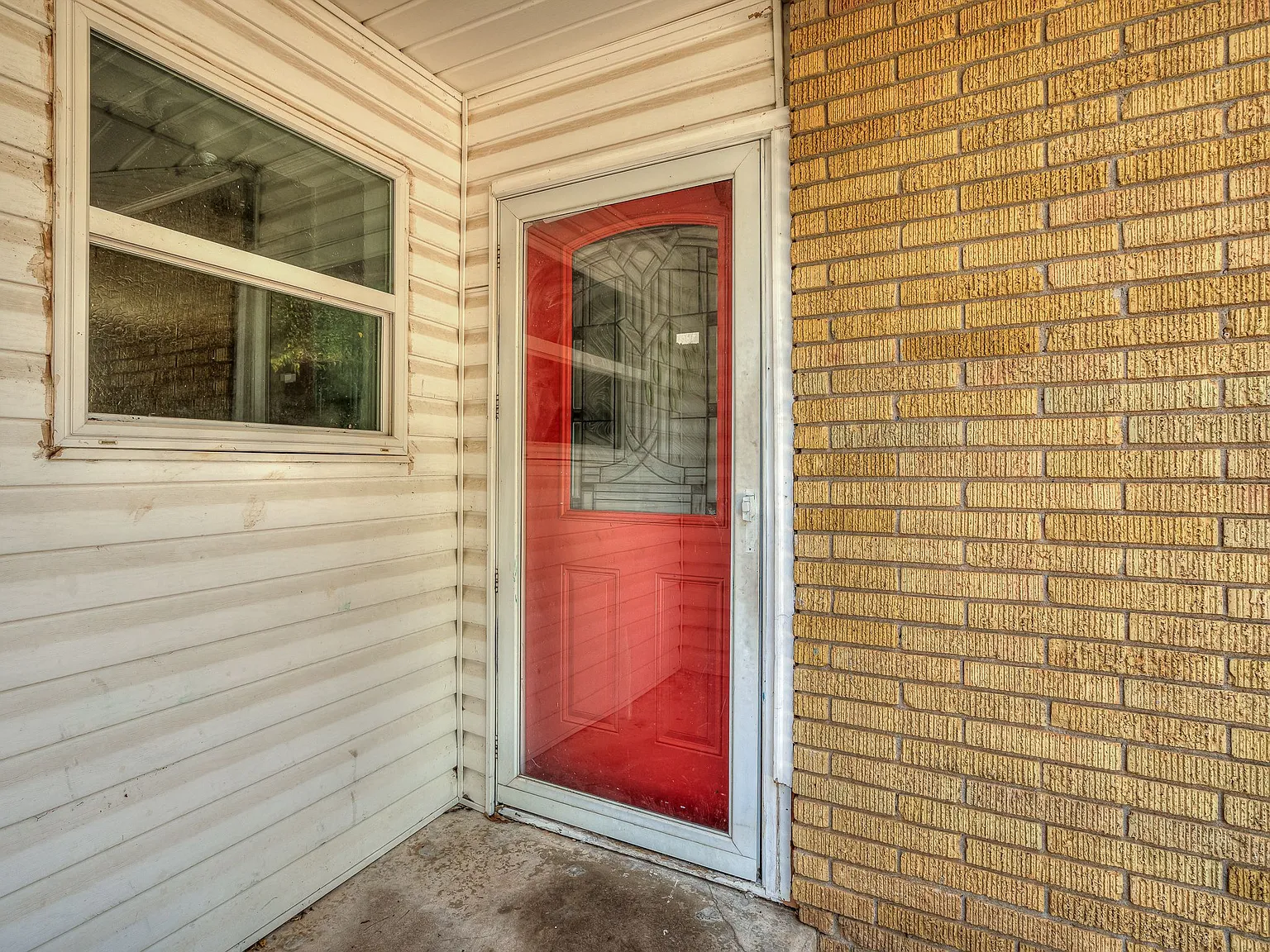 3 bed, 1357 sqft, $1,550 — Photo 4