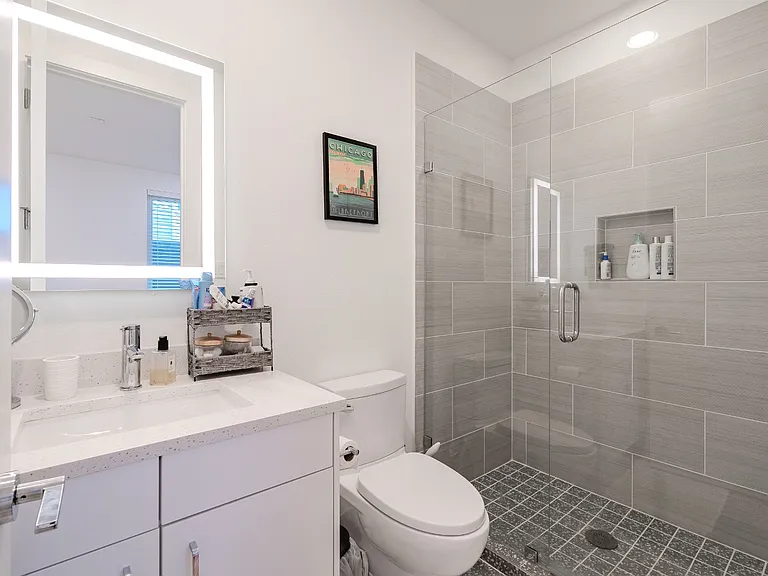 1904 Kearney Ct — Photo 7