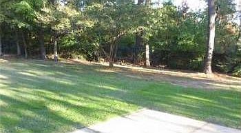 3rd image of 63 Wendfield Cir